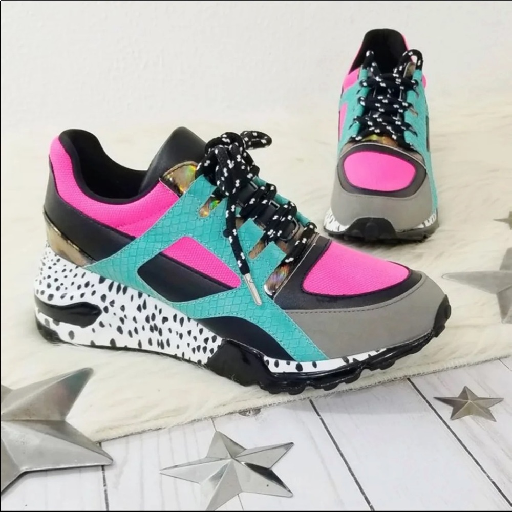 Steve Madden Sneakers NWT